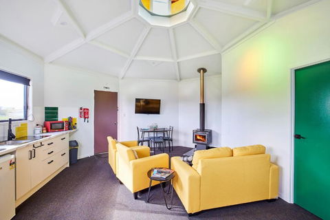 Zuny Yurt - Kingaroy Accommodation 5