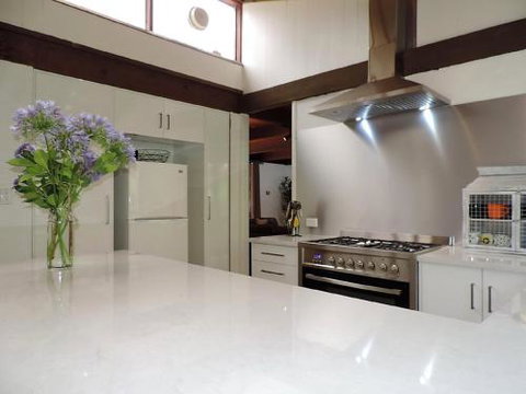 Farrington House On The Banks Of The Ovens River - Kingaroy Accommodation 4