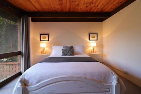 Farrington House On The Banks Of The Ovens River - Kingaroy Accommodation 5