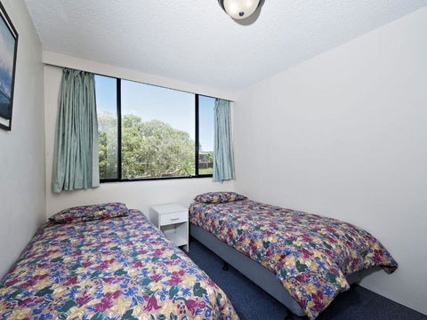 Weatherly Close Ocean Shores Unit 07 27 - Kingaroy Accommodation 2