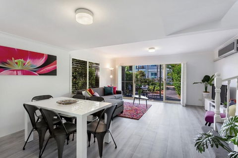 Pacific Blue Townhouse 351 265 Sandy Point Road - Kingaroy Accommodation 5