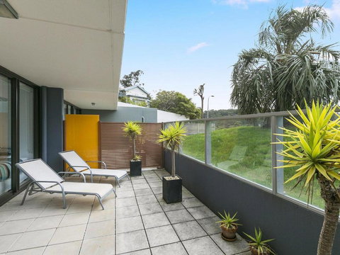 LORNE CHALET APARTMENT 11 Odyssea - Kingaroy Accommodation 5