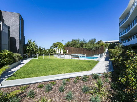 LORNE CHALET APARTMENT 11 Odyssea - Kingaroy Accommodation 4