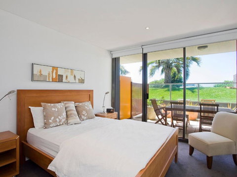 LORNE CHALET APARTMENT 10 Ask About Midweek Deals - Kingaroy Accommodation 6