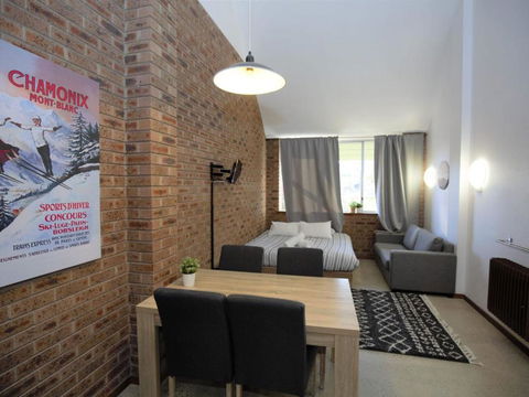 Gables 11 On Clyde Street - Kingaroy Accommodation 2