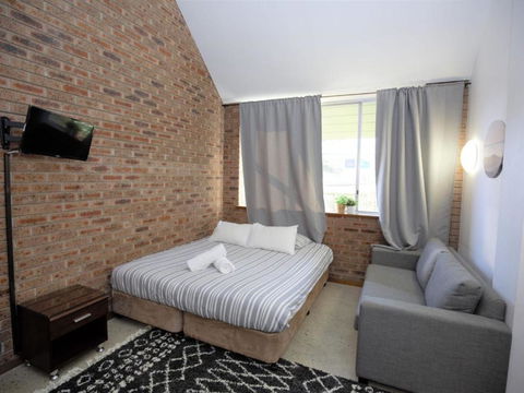 Gables 11 On Clyde Street - Kingaroy Accommodation 6