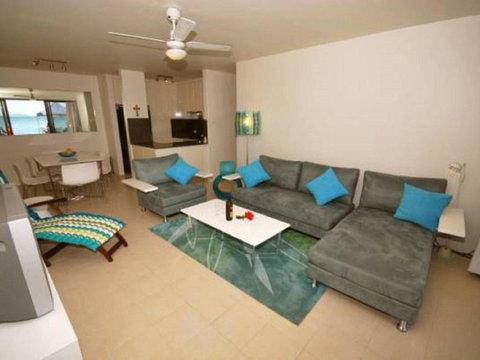 5 Harbourside 3 7 Soldiers Point Road Ground Floor Waterfront Unit - Kingaroy Accommodation 3