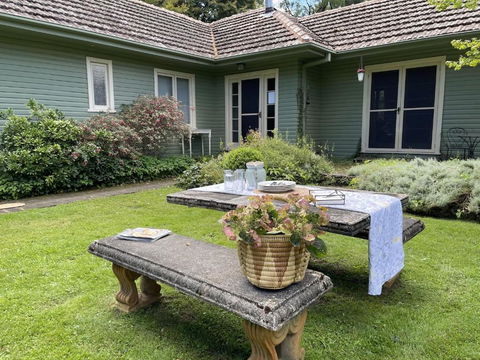 GOWAN ROSS COTTAGE - Kingaroy Accommodation 1