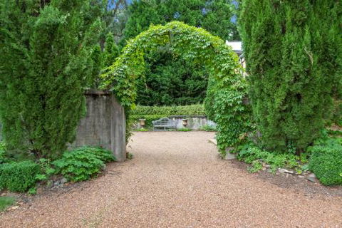 COOKS HOUSE - Kingaroy Accommodation 6