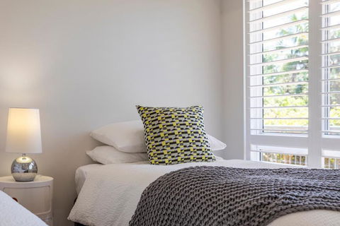 Location Location Sunshine Beach - Kingaroy Accommodation 5