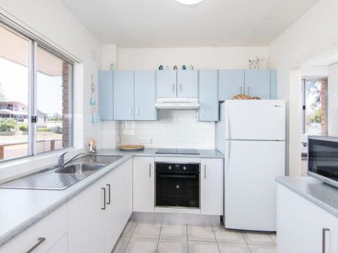 Anchorage 2 With Water Views - Kingaroy Accommodation 2