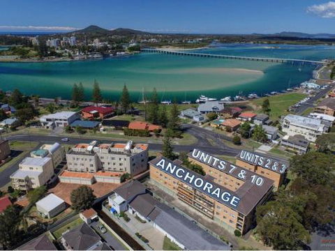 Anchorage 2 With Water Views - Kingaroy Accommodation 1