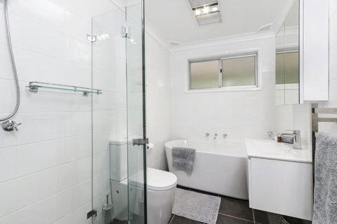 WINDARRI - Kingaroy Accommodation 2