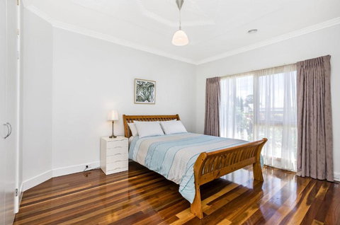 Linsdale - Kingaroy Accommodation 3