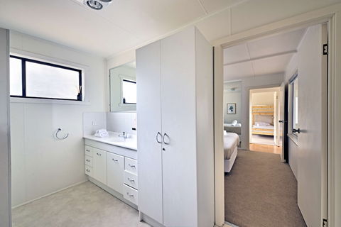 Waders - Kingaroy Accommodation 3