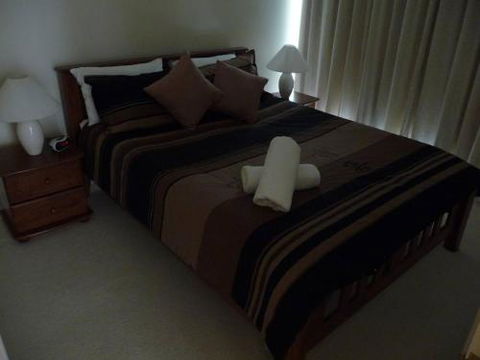 City Escape 3 Bedroom East End Of Adelaide - Kingaroy Accommodation 6