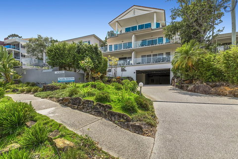 Impressive Views Of Noosa Unit 8 Taralla 16 Edgar Bennett Avenue Noosa Heads - Kingaroy Accommodation 0