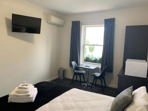 Queens Arms Hotel - Kingaroy Accommodation 4