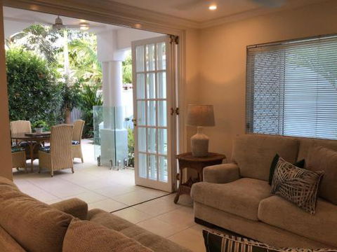 Walk To The Ocean In Five Minutes - Kingaroy Accommodation 0