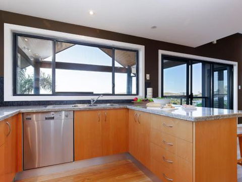 Venabu On Garuwa 20 Garuwa Street Spectacular House With Fabulous Views - Kingaroy Accommodation 5