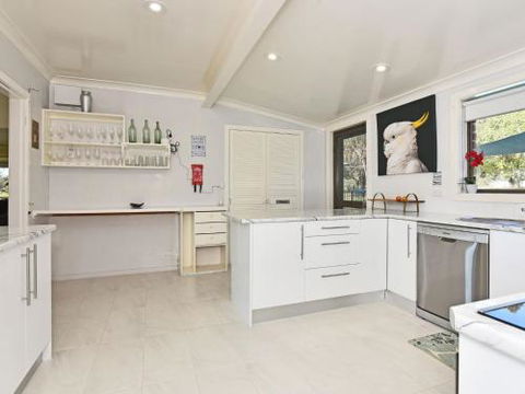 Just Listed Blaxlands Homestead The Very Best Location In The Valley Walk To Everything - Kingaroy Accommodation 1