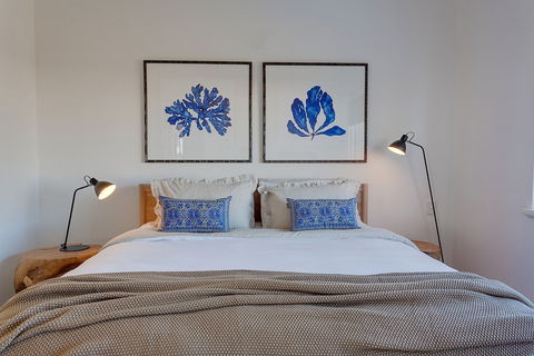 Cottesloe Executive Beach House - Kingaroy Accommodation 5