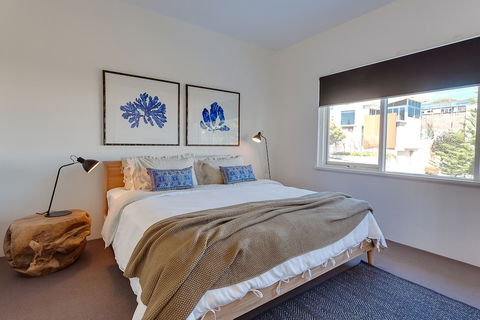 Cottesloe Executive Beach House - Kingaroy Accommodation 3