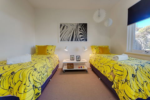 Cottesloe Executive Beach House - Kingaroy Accommodation 4