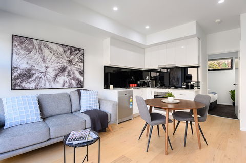 CARLISLE Bright Townhouse In Great Location - Kingaroy Accommodation 2