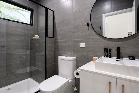 CARLISLE Bright Townhouse In Great Location - Kingaroy Accommodation 1