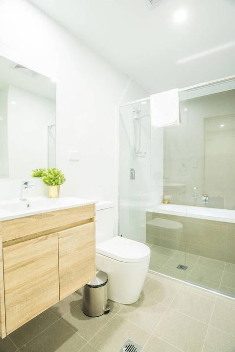 Modern And Chic Apartment Next To Parramatta Station - Kingaroy Accommodation 6