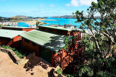 Casuarina Cove 16 Ocean View Deluxe Refurbished 3 Bedroom House Near Marina With Golf Buggy - Kingaroy Accommodation 0