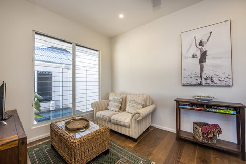 Reflections Villa 1 - Kingaroy Accommodation 4