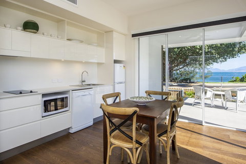 Reflections Villa 1 - Kingaroy Accommodation 2