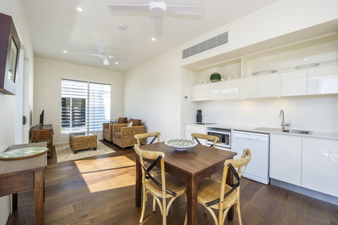 Reflections Villa 1 - Kingaroy Accommodation 3