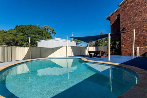 WaterviewsPool Wifi Its All Here ! Welsby Pde Bongaree - Kingaroy Accommodation 5