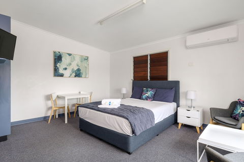 Tin Can Bay's Sleepy Lagoon Motel - Kingaroy Accommodation 4