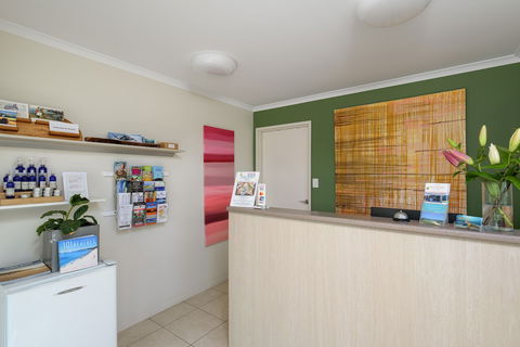 Tin Can Bay's Sleepy Lagoon Motel - Kingaroy Accommodation 0
