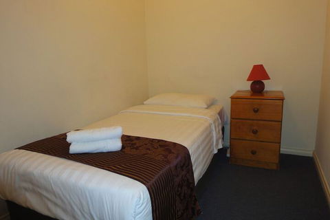 Moonee Valley Views Apartments - Kingaroy Accommodation 4