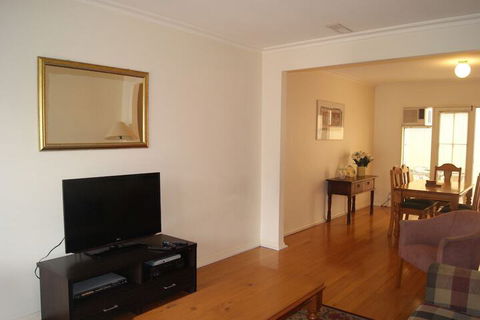 Moonee Valley Views Apartments - Kingaroy Accommodation 1