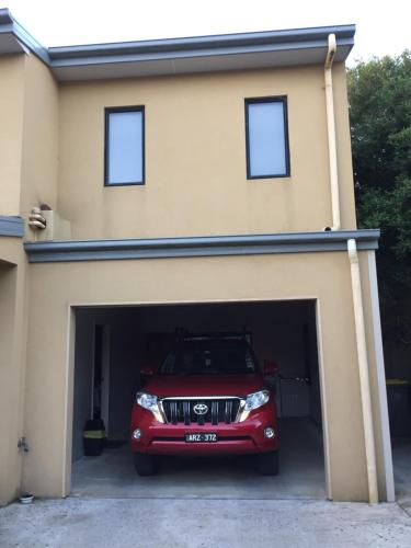 Central Cowes Family Townhouses - Kingaroy Accommodation 3