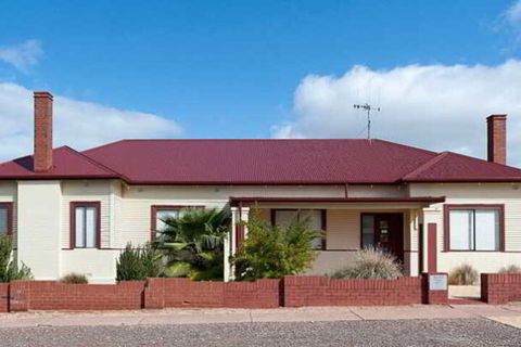 Playford Lodge - Kingaroy Accommodation 0