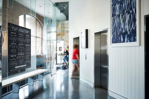 Wake Up! Sydney - Kingaroy Accommodation 4