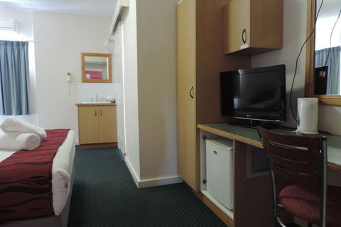 O'Shea's Royal Hotel - Kingaroy Accommodation 3