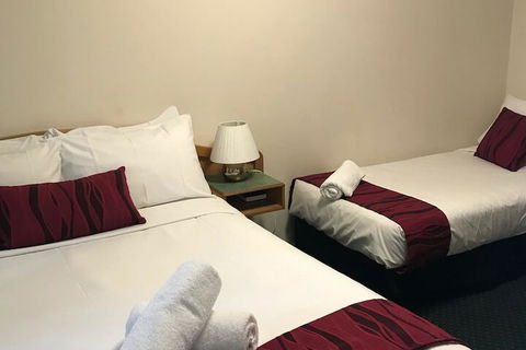O'Shea's Royal Hotel - Kingaroy Accommodation 7