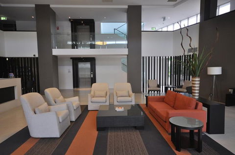 Chancellor Lakeside - Kingaroy Accommodation 4
