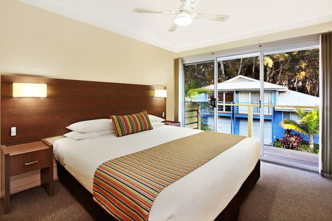Flynns On Surf Beach Villas - Kingaroy Accommodation 6