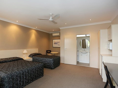 Elizabeth Motor Inn - Kingaroy Accommodation 4