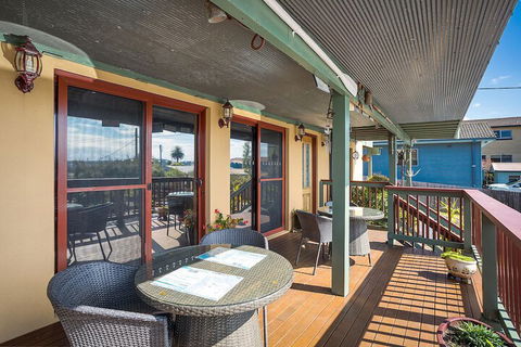 Anchors Aweigh Narooma - Kingaroy Accommodation 3