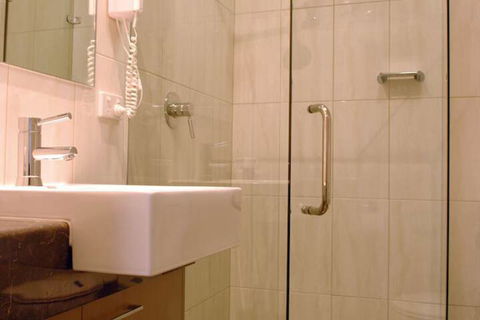 Golden Chain Tower Motor Inn - Kingaroy Accommodation 6
